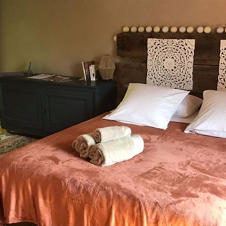 Bed and Breakfast Les Jardins De Lumiere Brusque Exterior foto