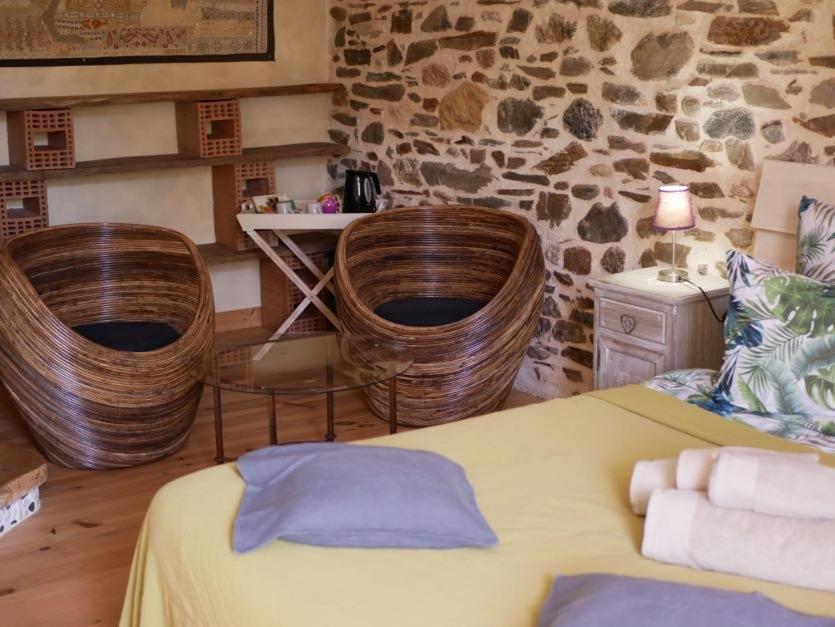 Bed and Breakfast Les Jardins De Lumiere Brusque Exterior foto