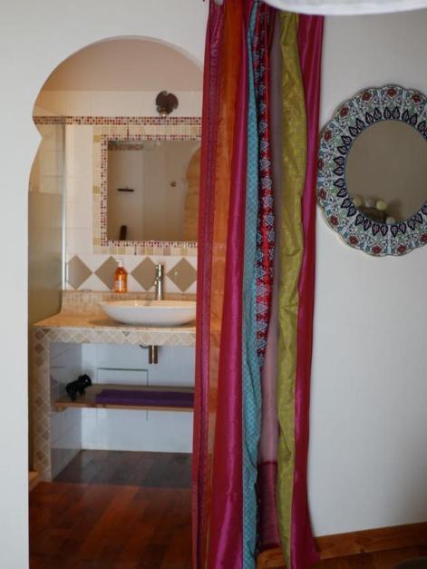 Bed and Breakfast Les Jardins De Lumiere Brusque Exterior foto