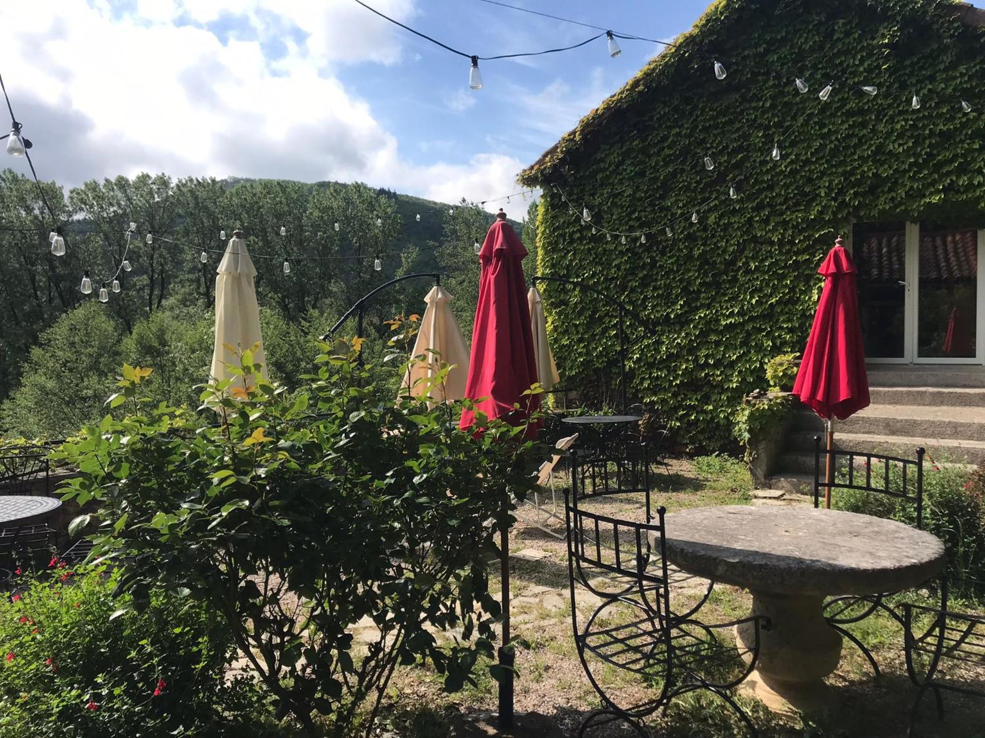 Bed and Breakfast Les Jardins De Lumiere Brusque Exterior foto